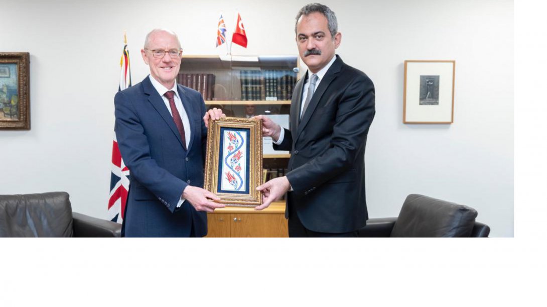 MINISTER ÖZER MEETS WITH HIS BRITISH COUNTERPART GIBB